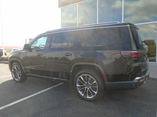 2022 Jeep Wagoneer Series III 4x4