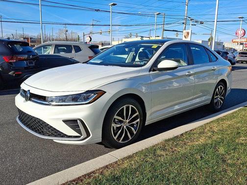 2026 Volkswagen Jetta 1.4T SE