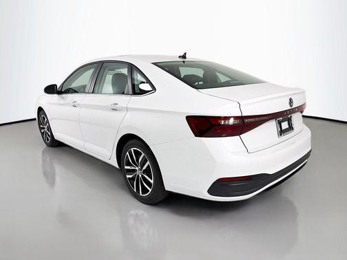 Opal White Pearl 2026 Volkswagen Jetta 1.4T SE