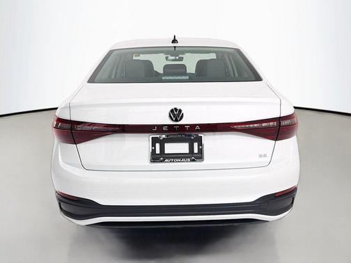 Opal White Pearl 2026 Volkswagen Jetta 1.4T SE