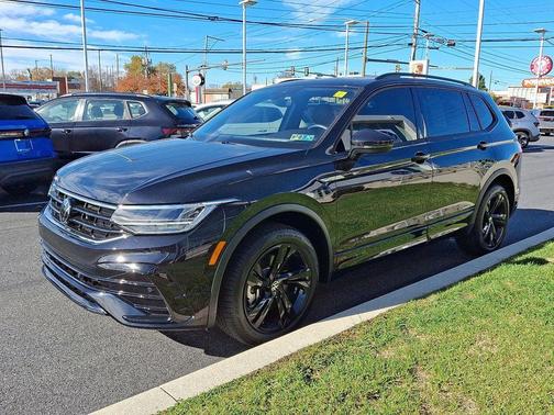 2024 Volkswagen Tiguan 2.0T SE R-Line Black 4MOTION