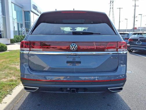 2026 Volkswagen Atlas 2.0T SE w/Technology 4MOTION