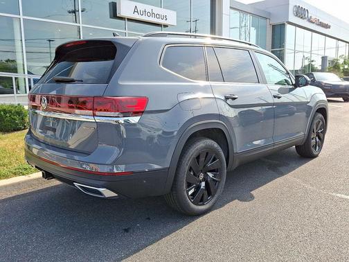 2026 Volkswagen Atlas 2.0T SE w/Technology 4MOTION