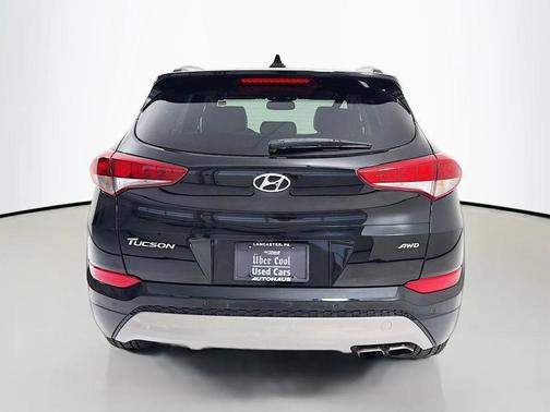 Black Noir Pearl 2018 Hyundai TUCSON Value