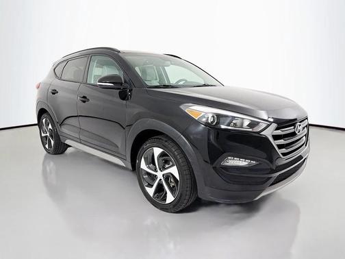 Black Noir Pearl 2018 Hyundai TUCSON Value
