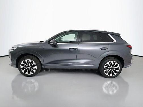 Daytona Gray Pearl Effect 2026 Audi Q3 TFSI quattro S tronic