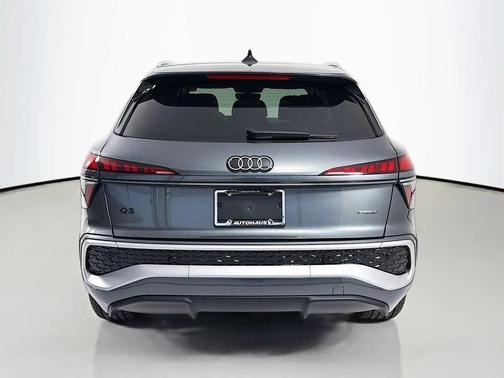 Daytona Gray Pearl Effect 2026 Audi Q3 TFSI quattro S tronic