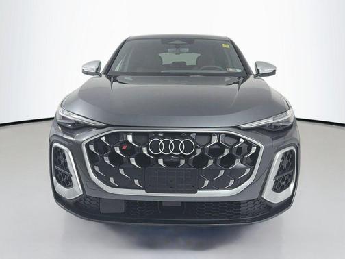 Daytona Gray Metallic 2026 Audi SQ5 3.0T Prestige
