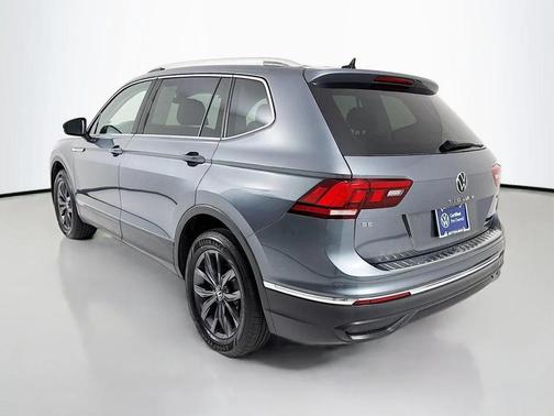 Platinum Gray Metallic 2023 Volkswagen Tiguan 2.0T SE 4MOTION