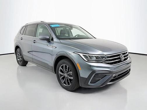 Platinum Gray Metallic 2023 Volkswagen Tiguan 2.0T SE 4MOTION