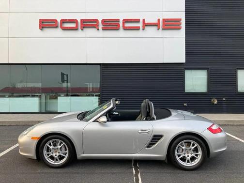 2005 Porsche Boxster 2dr Roadster