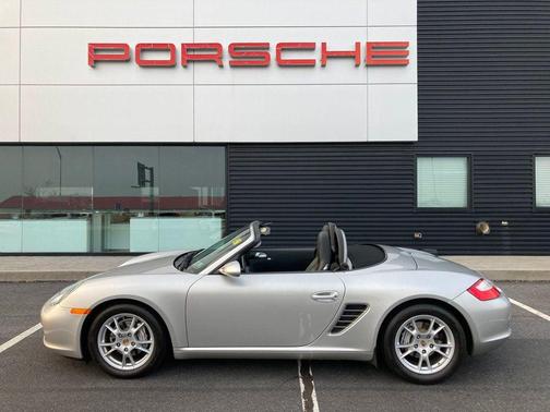 2005 Porsche Boxster 2dr Roadster