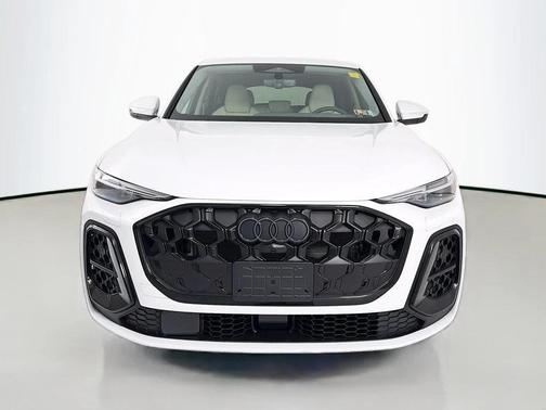Glacier White Metallic 2026 Audi Q5 Sportback Premium Plus TFSI quattro S tronic