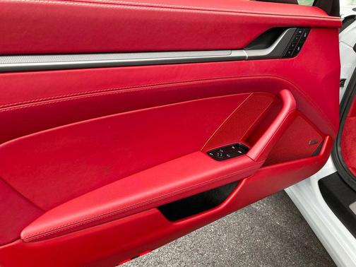 2024 Porsche 911 Carrera