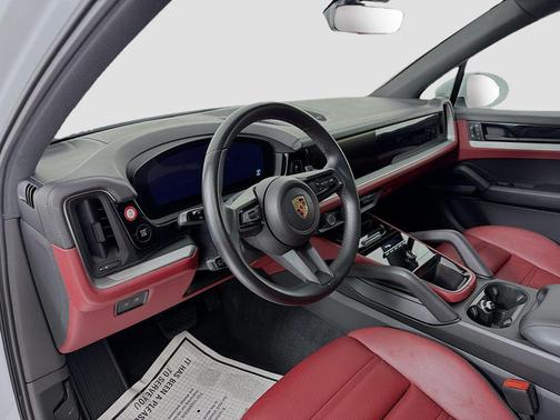 Carrara White Metallic 2024 Porsche Cayenne Cayenne