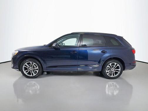 2025 Audi Q7 45 Premium