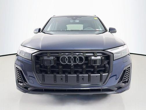 2025 Audi Q7 45 Premium