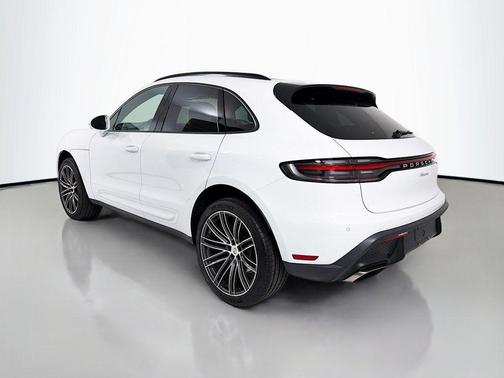 Carrara White Metallic 2023 Porsche Macan Macan
