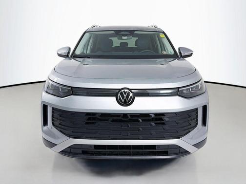 2025 Volkswagen Tiguan 2.0T SE 4MOTION