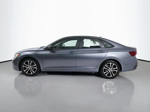 Platinum Gray Metallic 2024 Volkswagen Jetta 1.5T Sport