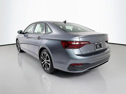Platinum Gray Metallic 2024 Volkswagen Jetta 1.5T Sport