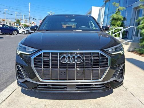 2024 Audi Q3 45 S line Premium Plus