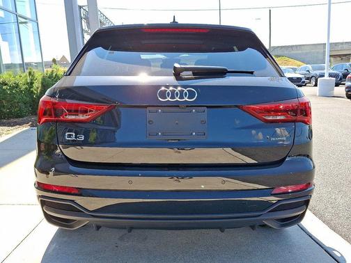 2024 Audi Q3 45 S line Premium Plus