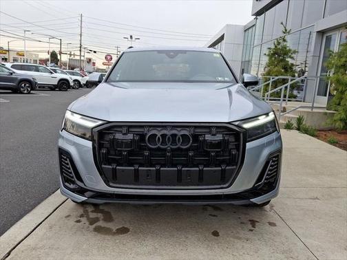 2025 Audi Q7 55 Premium Plus