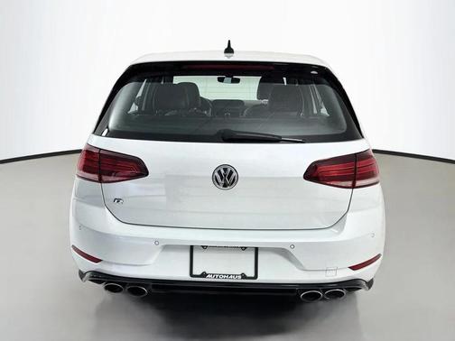 Oryx White Pearl 2019 Volkswagen Golf R 2.0T Manual
