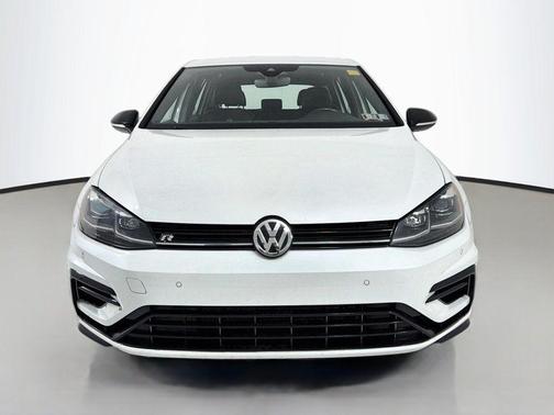 Oryx White Pearl 2019 Volkswagen Golf R 2.0T Manual