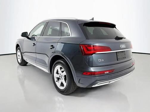 Manhattan Gray Metallic 2021 Audi Q5 45 Premium