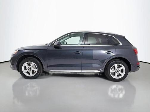 Manhattan Gray Metallic 2021 Audi Q5 45 Premium