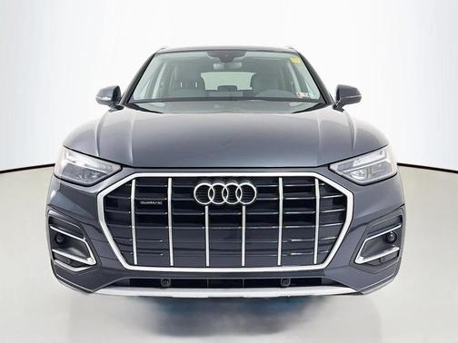 Manhattan Gray Metallic 2021 Audi Q5 45 Premium