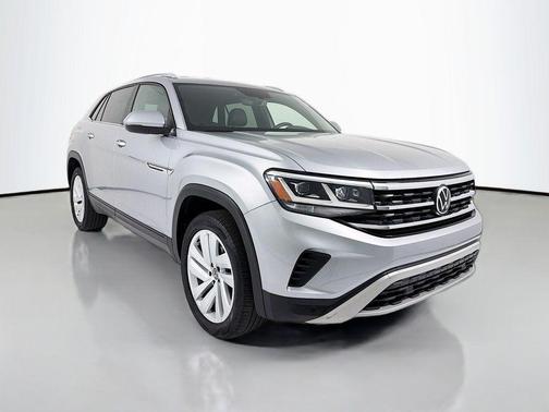 Pyrite Silver Metallic 2021 Volkswagen Atlas Cross Sport 3.6L V6 SE w/Technology