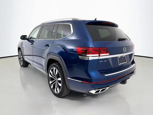 Tourmaline Blue Metallic 2022 Volkswagen Atlas 3.6L SEL Premium