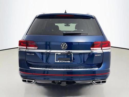 Tourmaline Blue Metallic 2022 Volkswagen Atlas 3.6L SEL Premium