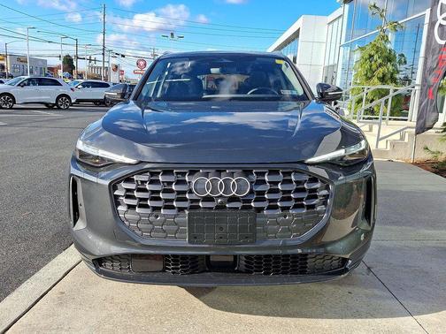 2025 Audi Q5 Premium Plus TFSI quattro S tronic