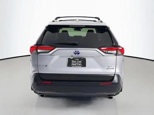 2022 Toyota RAV4 Hybrid XLE Premium