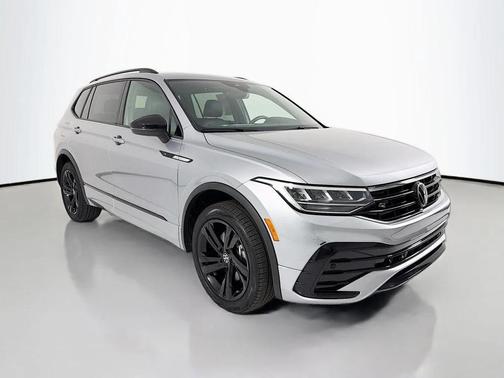 Pyrite Silver Metallic 2024 Volkswagen Tiguan 2.0T SE R-Line Black 4MOTION