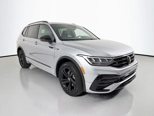Pyrite Silver Metallic 2024 Volkswagen Tiguan 2.0T SE R-Line Black 4MOTION