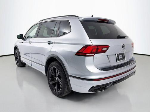 Pyrite Silver Metallic 2024 Volkswagen Tiguan 2.0T SE R-Line Black 4MOTION
