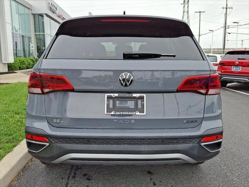2024 Volkswagen Taos 1.5T SEL