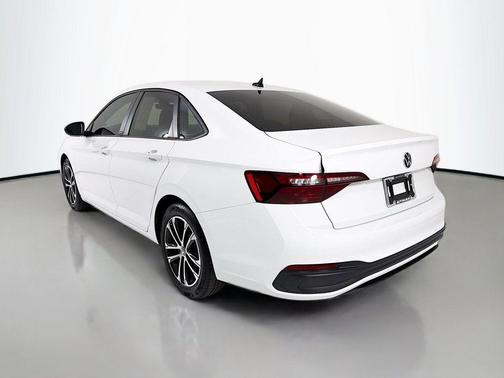 Pure White 2024 Volkswagen Jetta 1.5T Sport