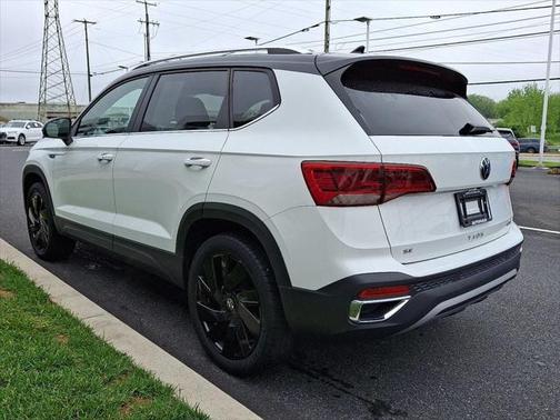 2024 Volkswagen Taos 1.5T SE