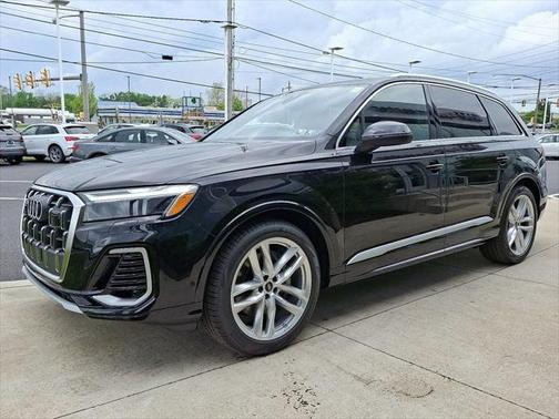 2025 Audi Q7 55 Premium Plus