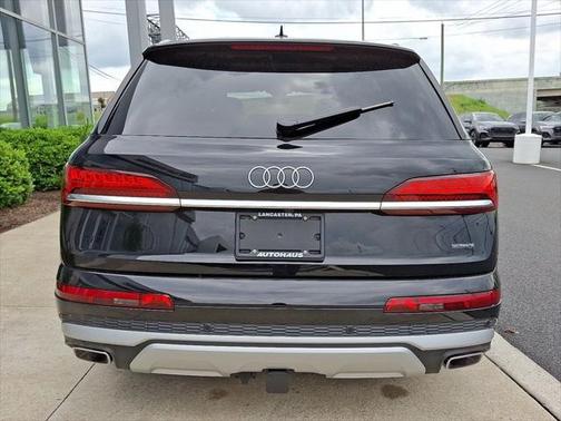 2025 Audi Q7 55 Premium Plus
