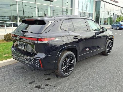 2026 Volkswagen Tiguan 2.0T SE R-Line Black 4MOTION