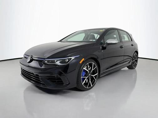 Deep Black Pearl 2024 Volkswagen Golf R 2.0T Manual