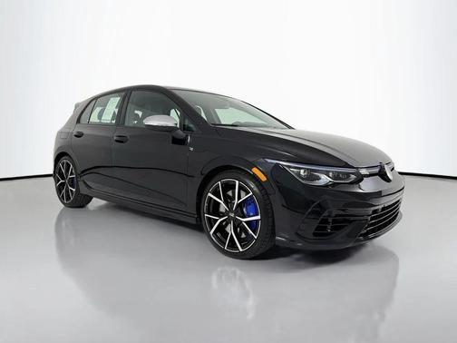 Deep Black Pearl 2024 Volkswagen Golf R 2.0T Manual
