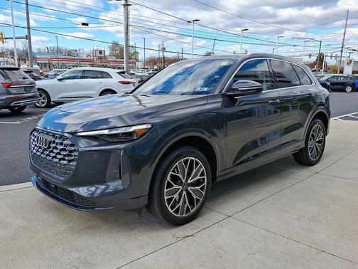 2025 Audi Q5 Premium Plus TFSI quattro S tronic